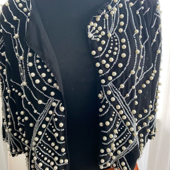 Beaded shawl - Picture 3 of 8